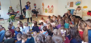 "Pani Jola i śpiewający ogród"